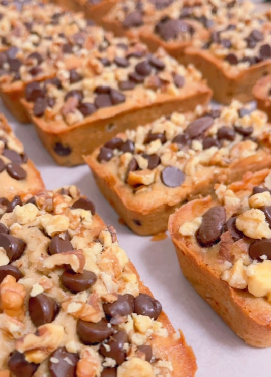 MINI BANANA BREAD TO GO