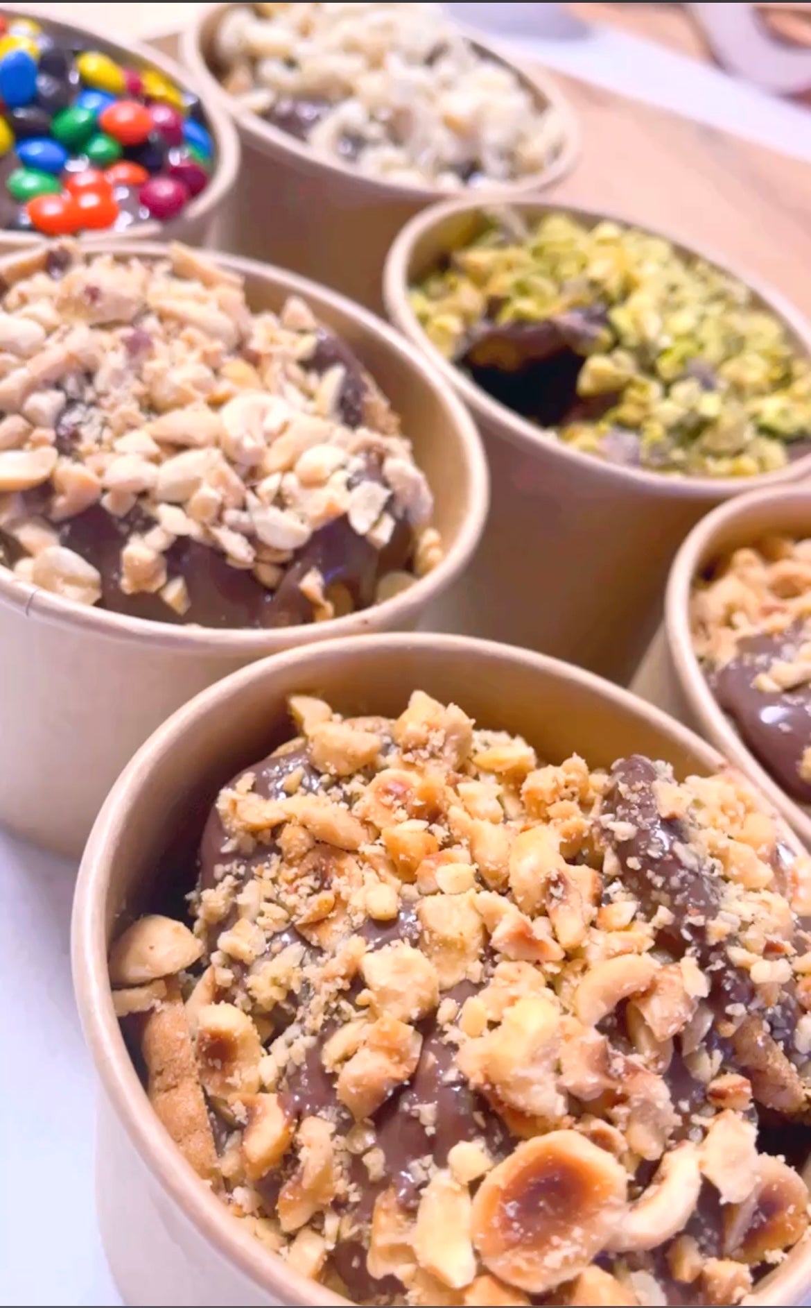 Y CRUNCHY CUP'S /MILK CHOCOLATE