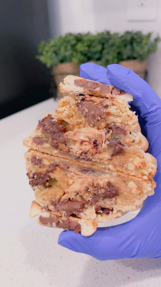 WHITE TRUFFLE HAZELNUT DELIGHT