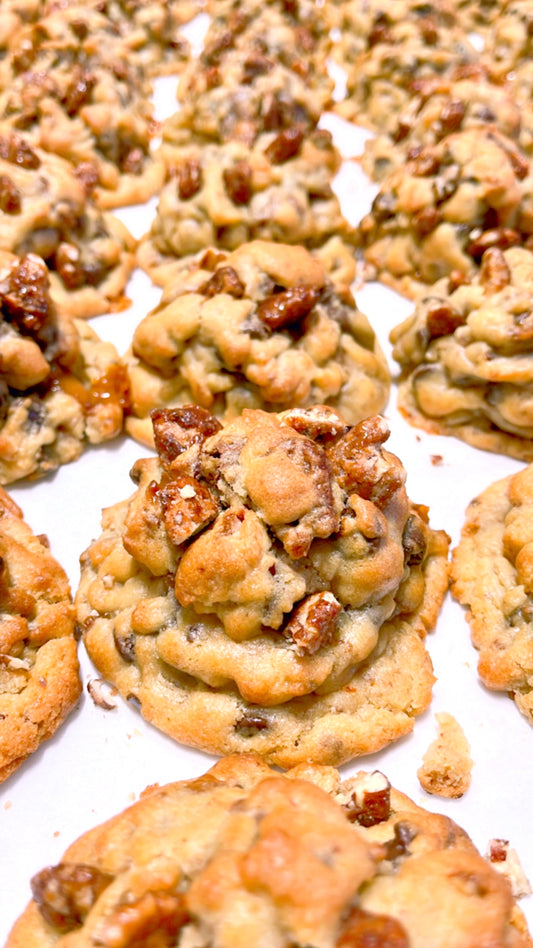 PRALINE PECAN CARAMEL COOKIE