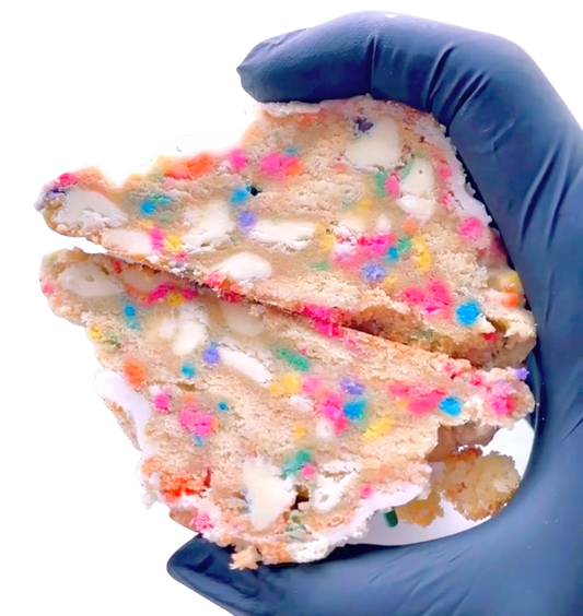 FUNFETTI CAKE